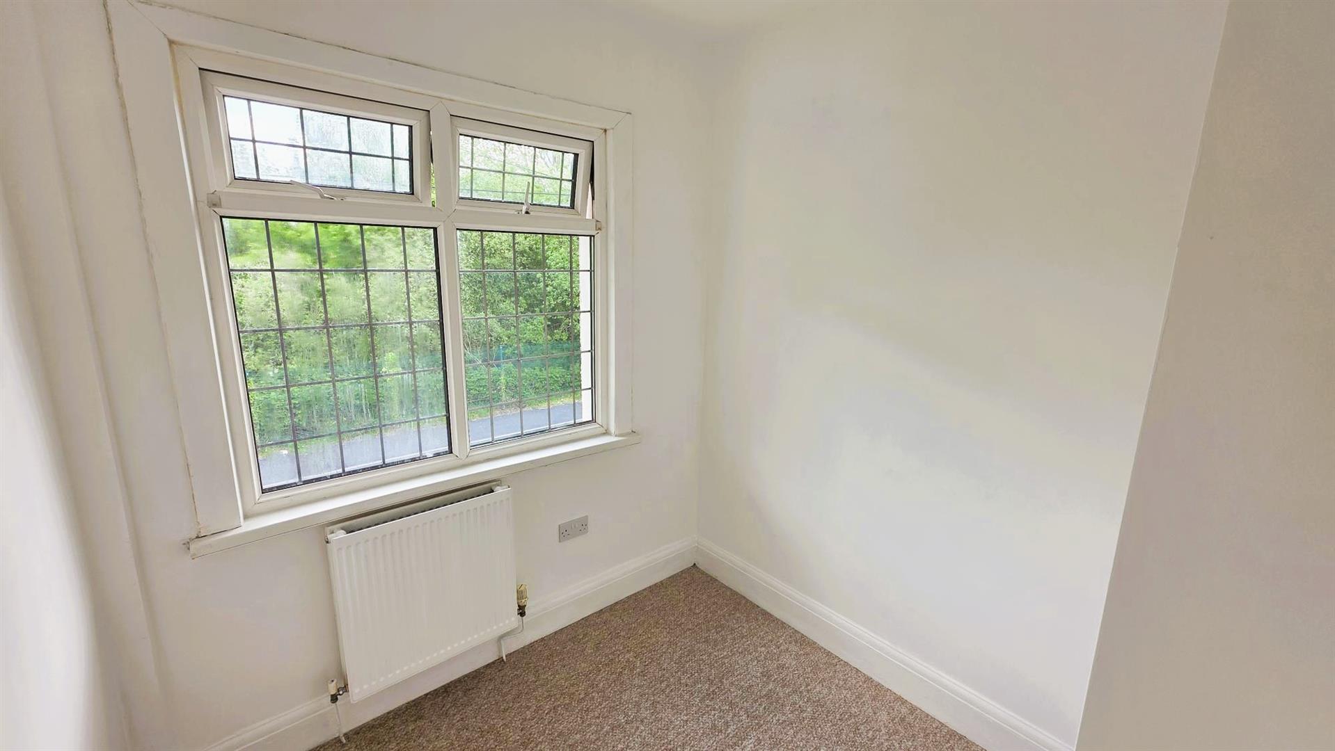Brynelli, Llanelli, SA14 8PW